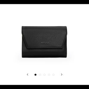 NWOT Matt & Nat small black Verasm wallet